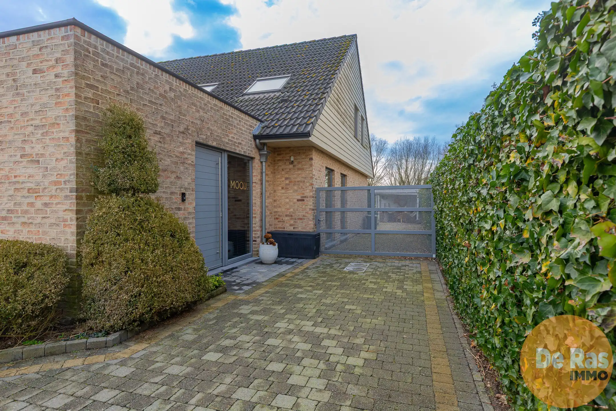WICHELEN - Perfect instapklare woning met 3 kamers en tuin foto {{pictureIndex}}
