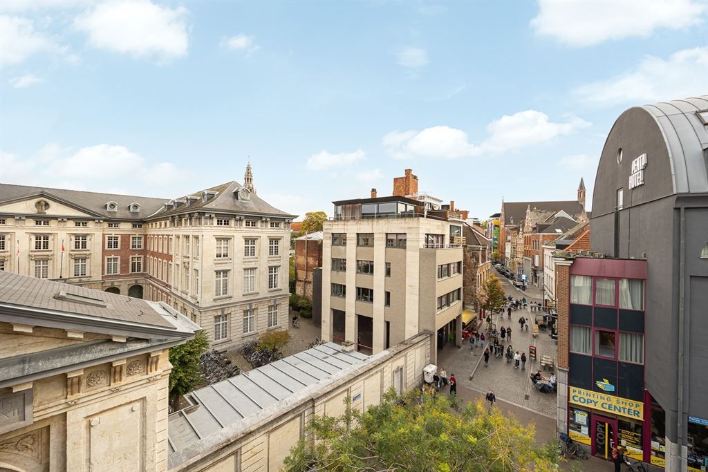 Lichtrijk appartement met 2 slaapkamers in centrum Leuven foto 21