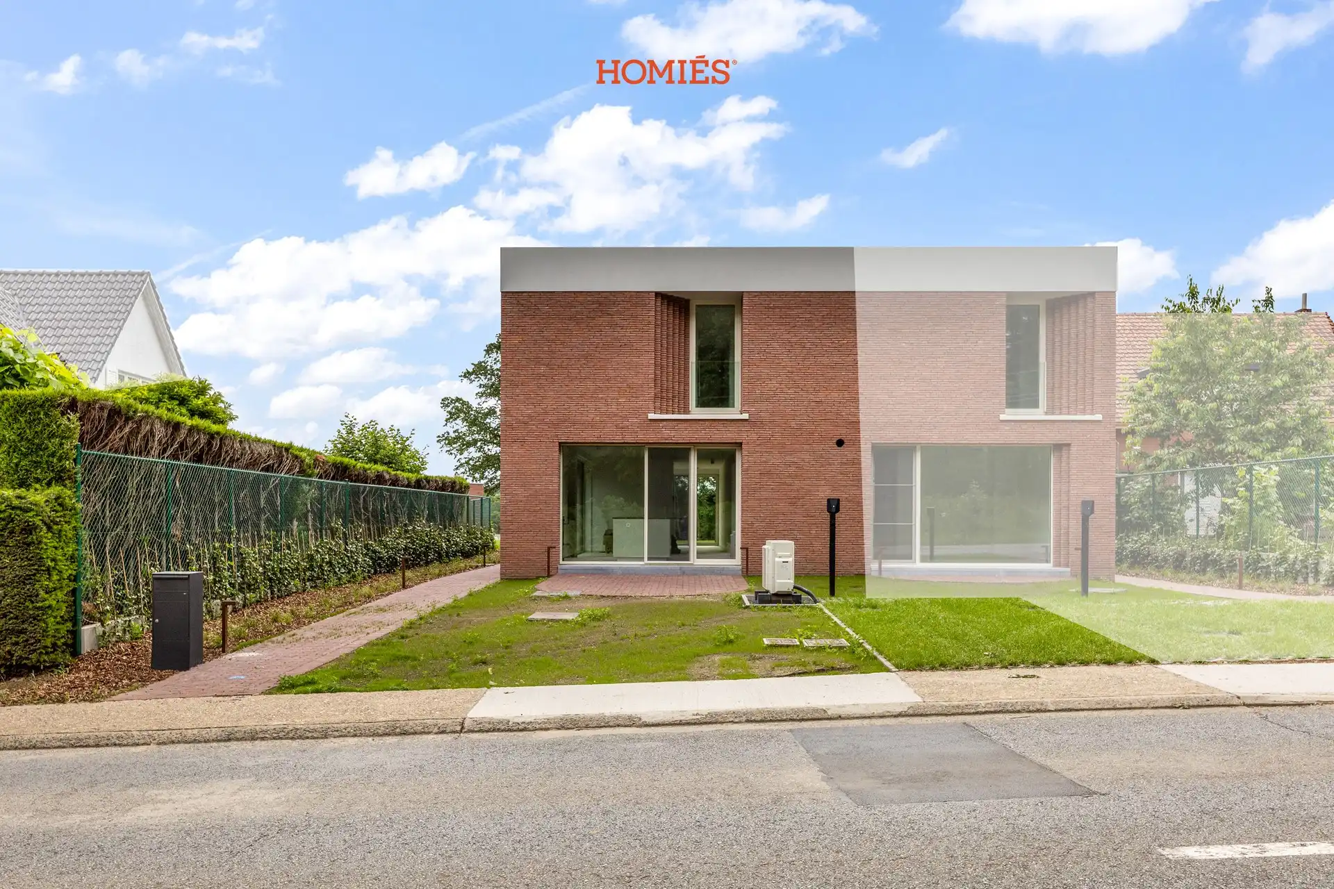 prachtige nieuwbouw met 3 slaapkamers en tuin met bos foto {{pictureIndex}}