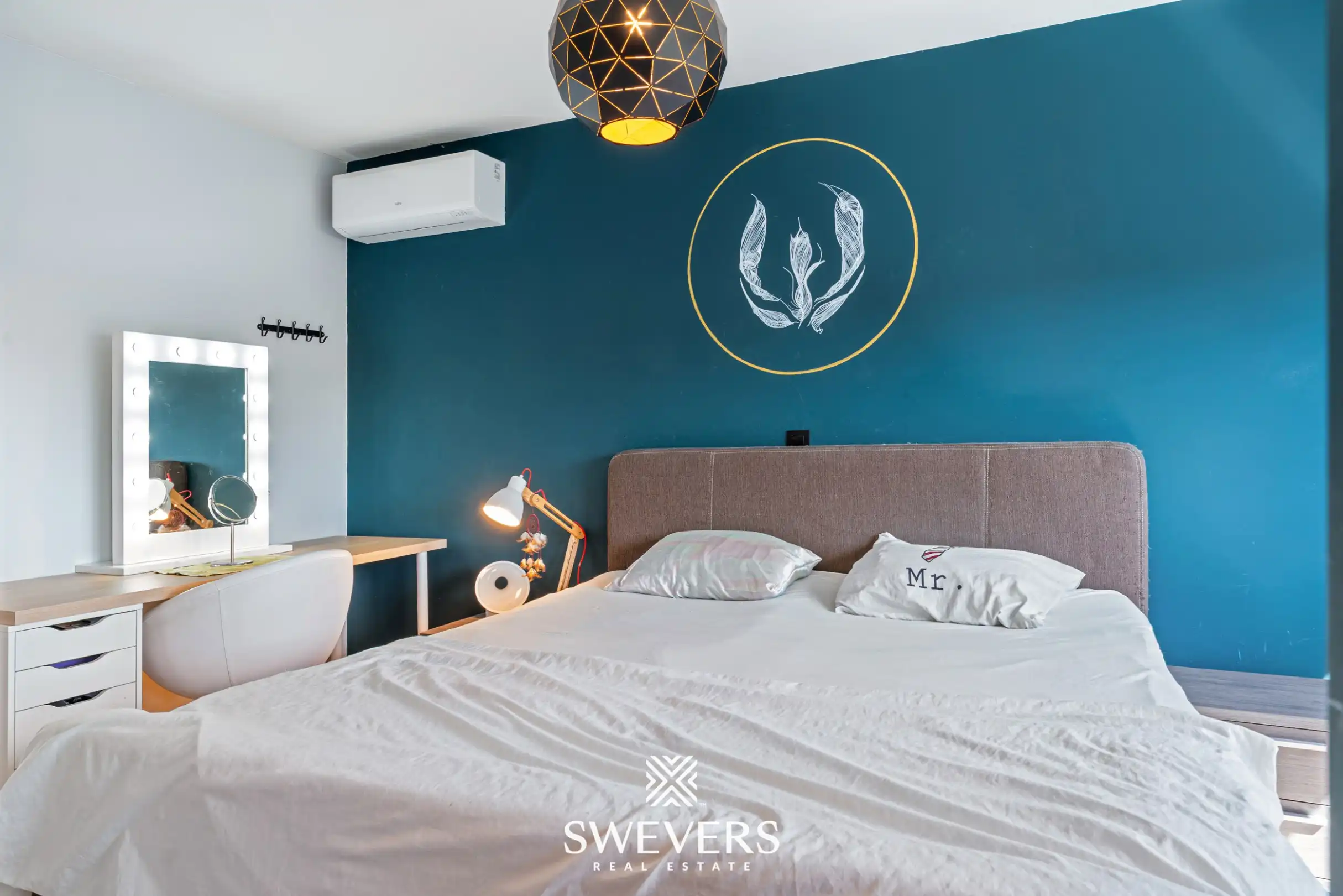 Gezinswoning met drie slaapkamers op toplocatie foto 12