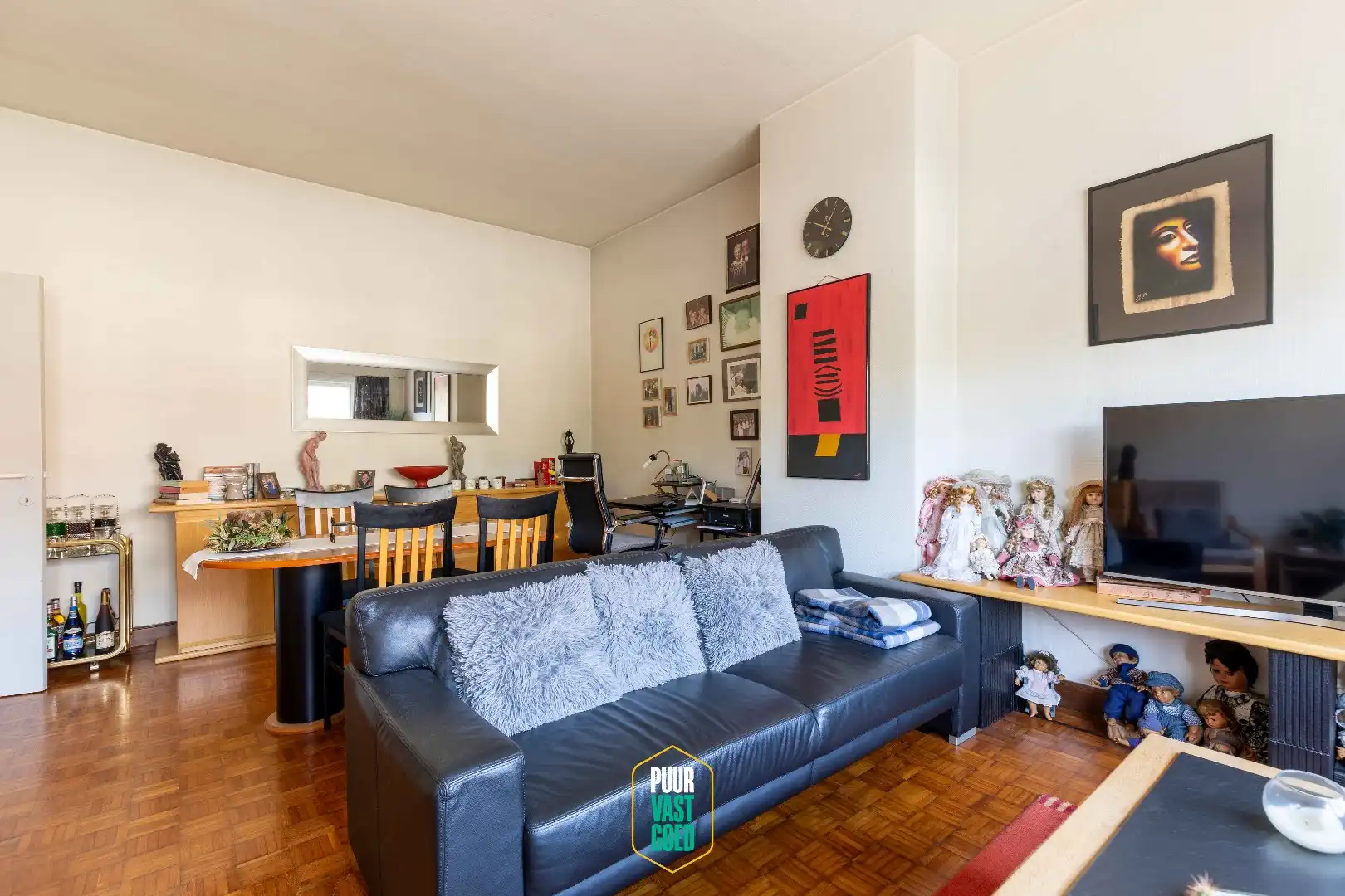 Art Deco opbrengsteigendom aan de rand van stad foto 10