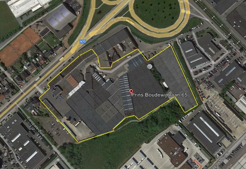 Industriële site met kantoorruimte te huur foto 4