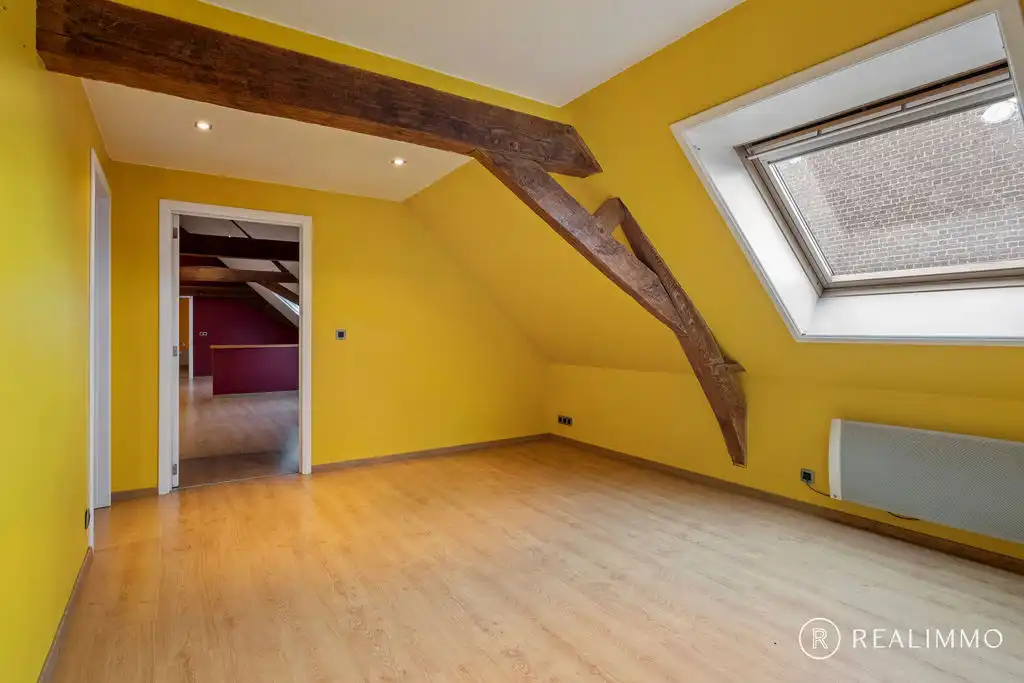 Authentieke vierkantshoeve op mooie ligging met tal van mogelijkheden foto 9