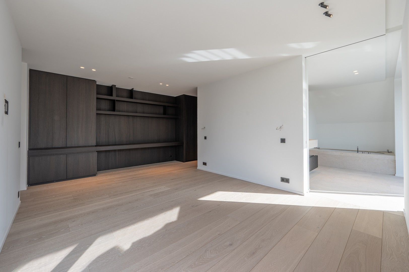 Uitzonderlijke luxueuze nieuwbouwvilla met zwembad in een residentiële buurt te Knokke foto 40