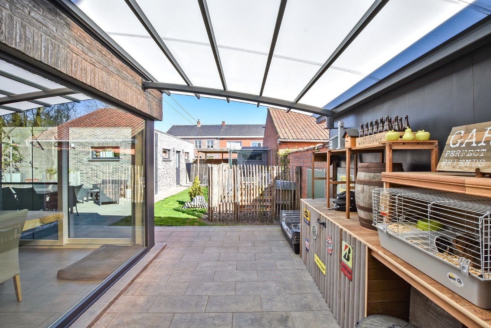 Stijlvol gerenoveerde woning met 4/5 slaapkamers en 2 garages te Diksmuide! foto 20