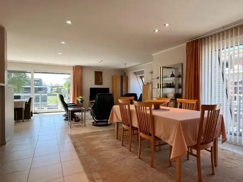 LUXUEUS WOONAPPARTEMENT IN OOSTDUINKERKE MET GARAGE ÉN PARKING foto 5