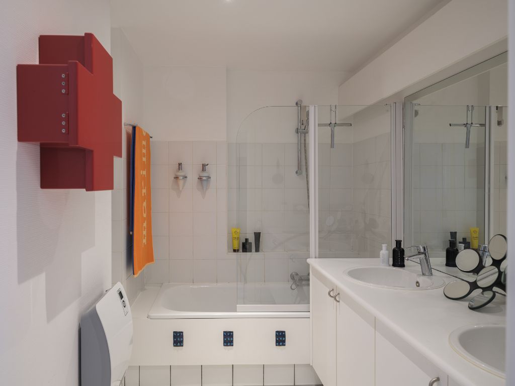 Gent Zuid - Lichtrijk 1slpk appartement met de mogelijkheid tot aankoop van een ondergrondse staanplaats op een gegeerde locatie. foto 9