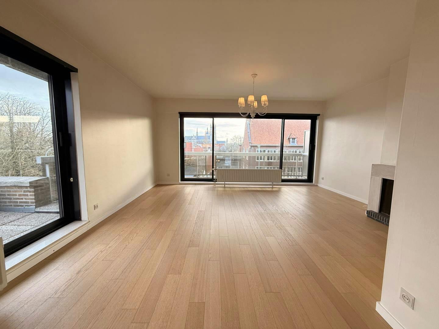 Hoekappartement te koop met 2 slaapkamer en 3 terrassen  foto 4