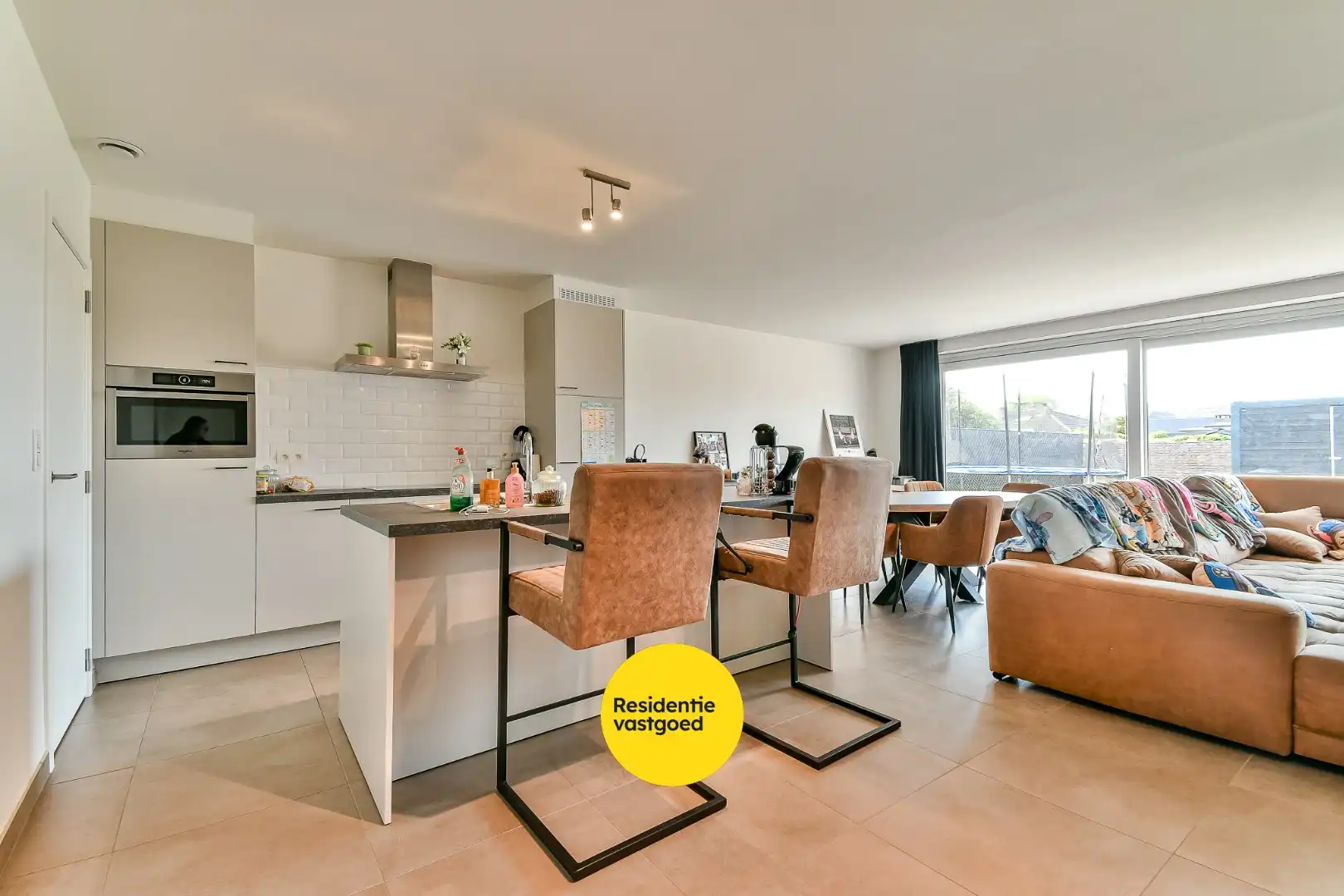 Halfopen nieuwbouwwoning in Eernegem met tuin en 3 slaapkamers foto 4