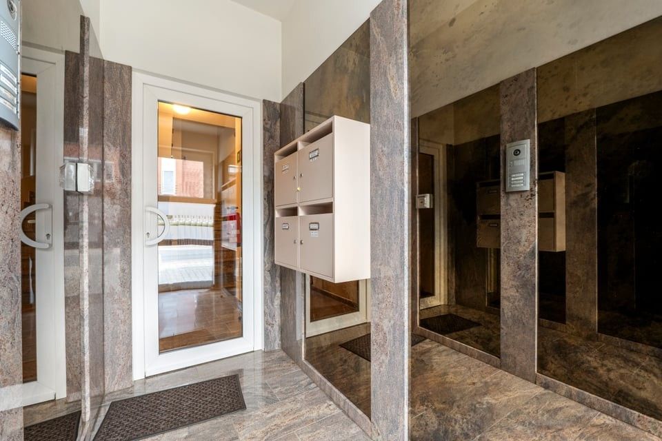GEZELLIG 3 SLKS APPARTEMENT MET STAANPLAATS IN LANDEN foto 33