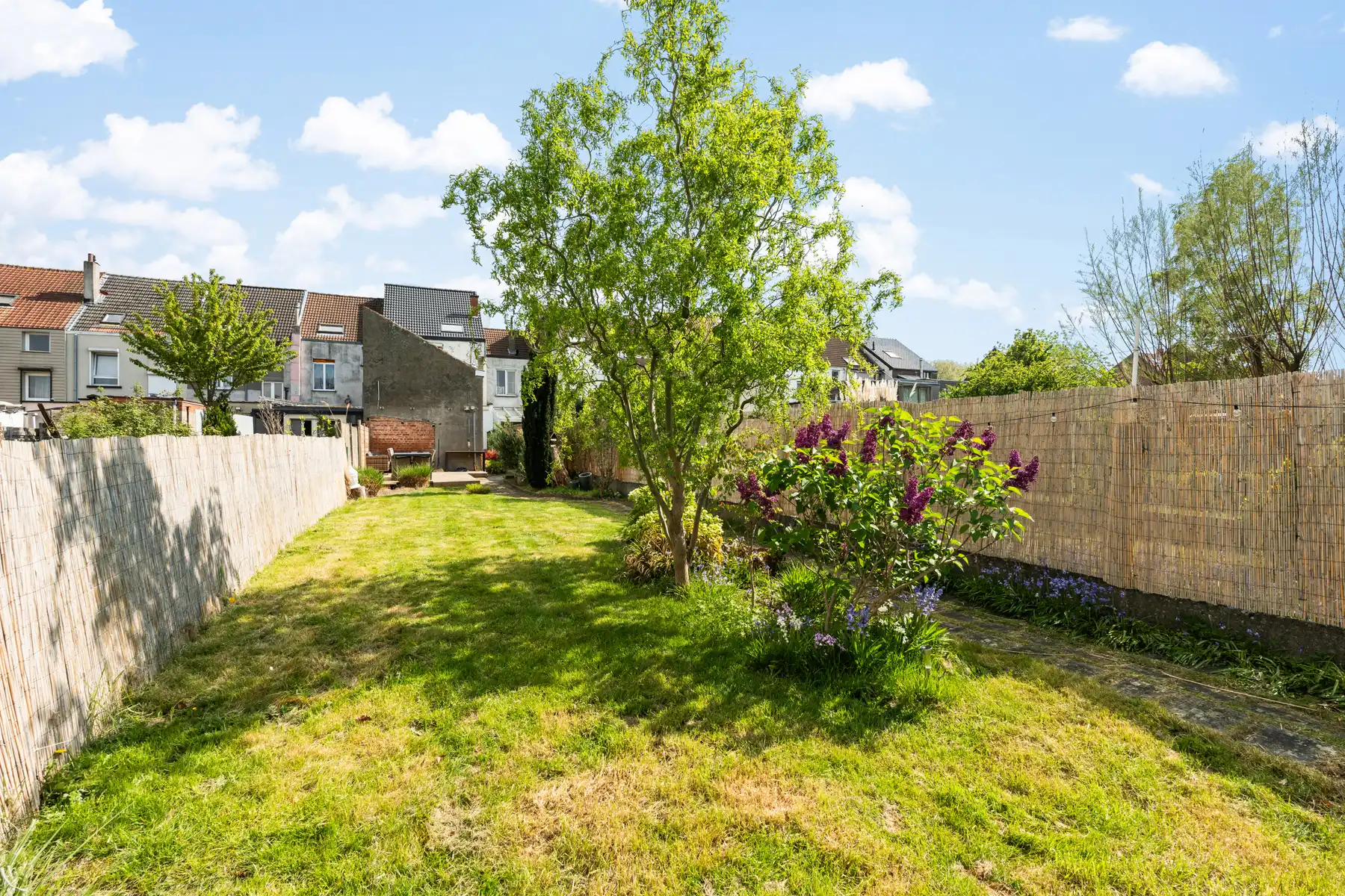 Instapklare gezinswoning met 5 slaapkamers en tuin foto 15