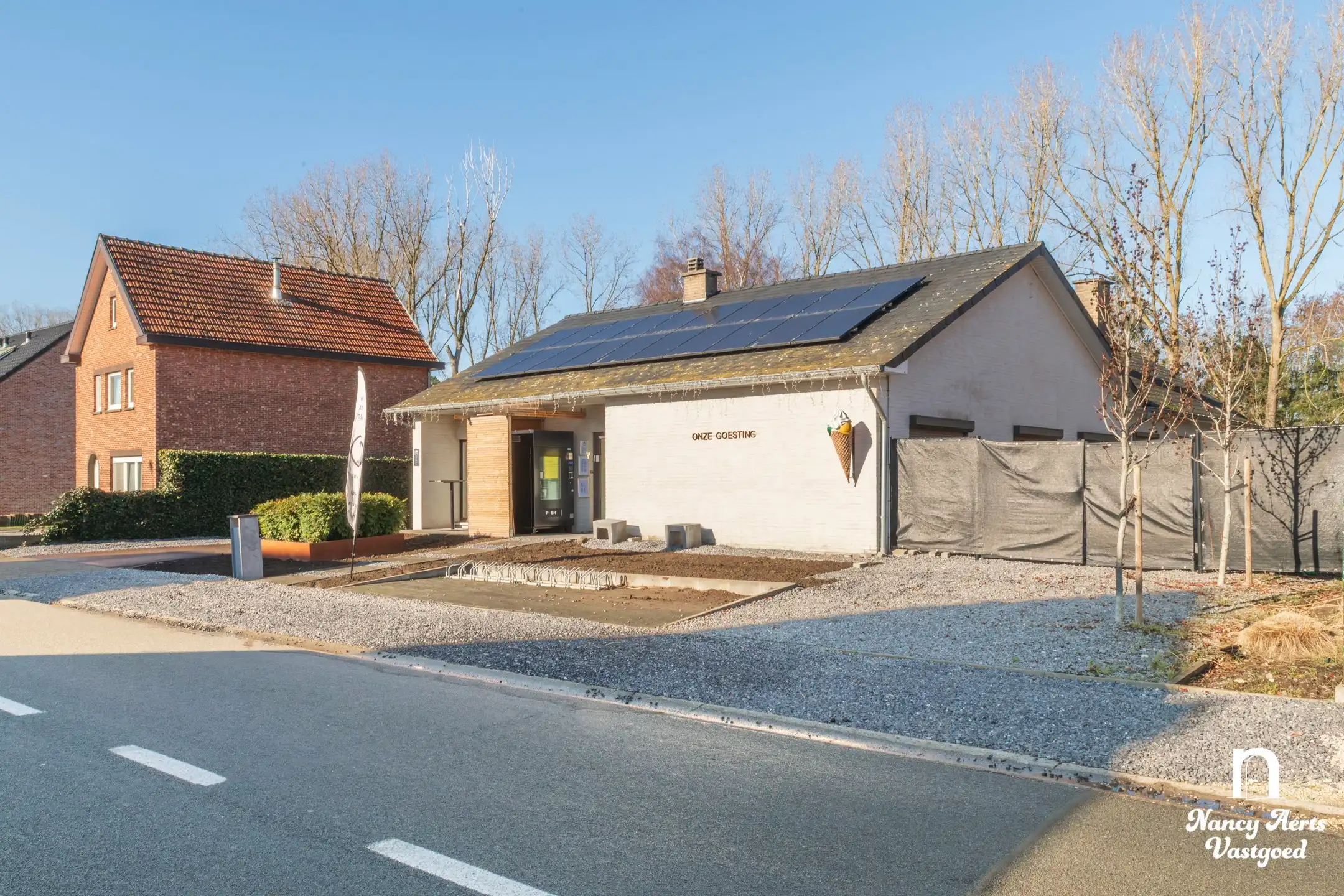 Gelijkvloers wonen in alle rust, op een royaal perceel foto 2