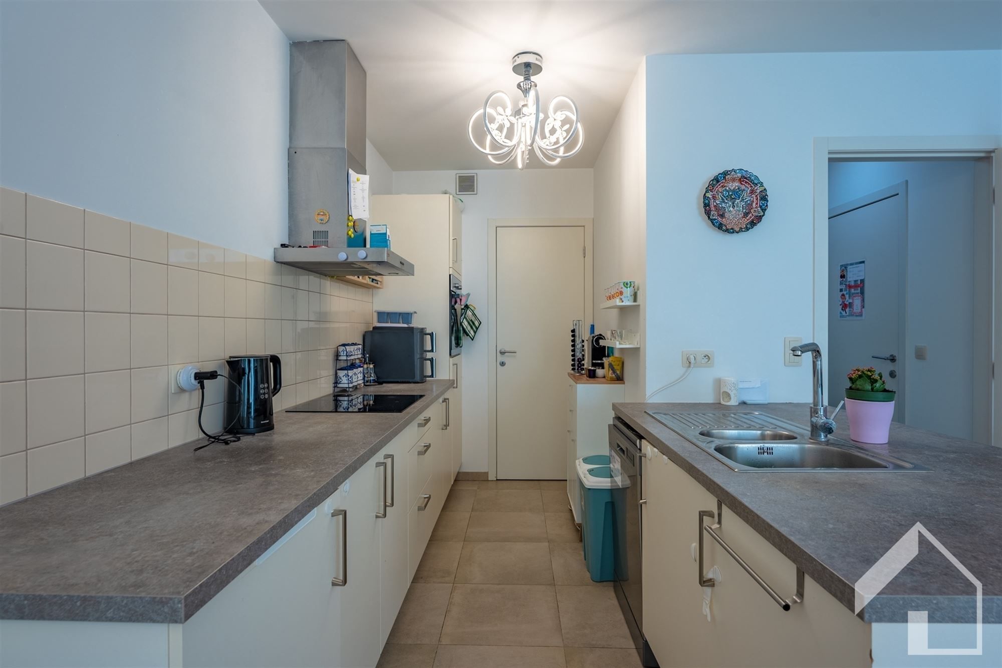 Appartement 2de verdieping met lift, 2 slaapkamers en terras foto 5