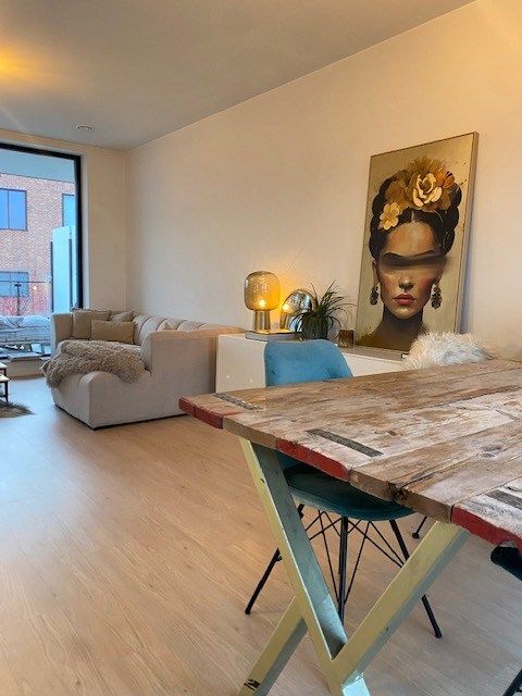 Residentie Emerald is gelegen in een zijstraat van de Kuringersteenweg, op wandelafstand van de Groene Boulevard. foto 4