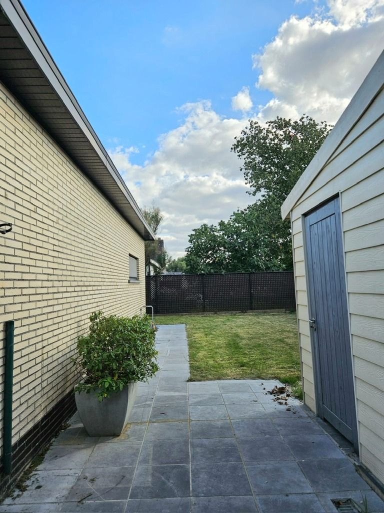 Rustig gelegen bungalow met 3 slaapkamers! foto 20
