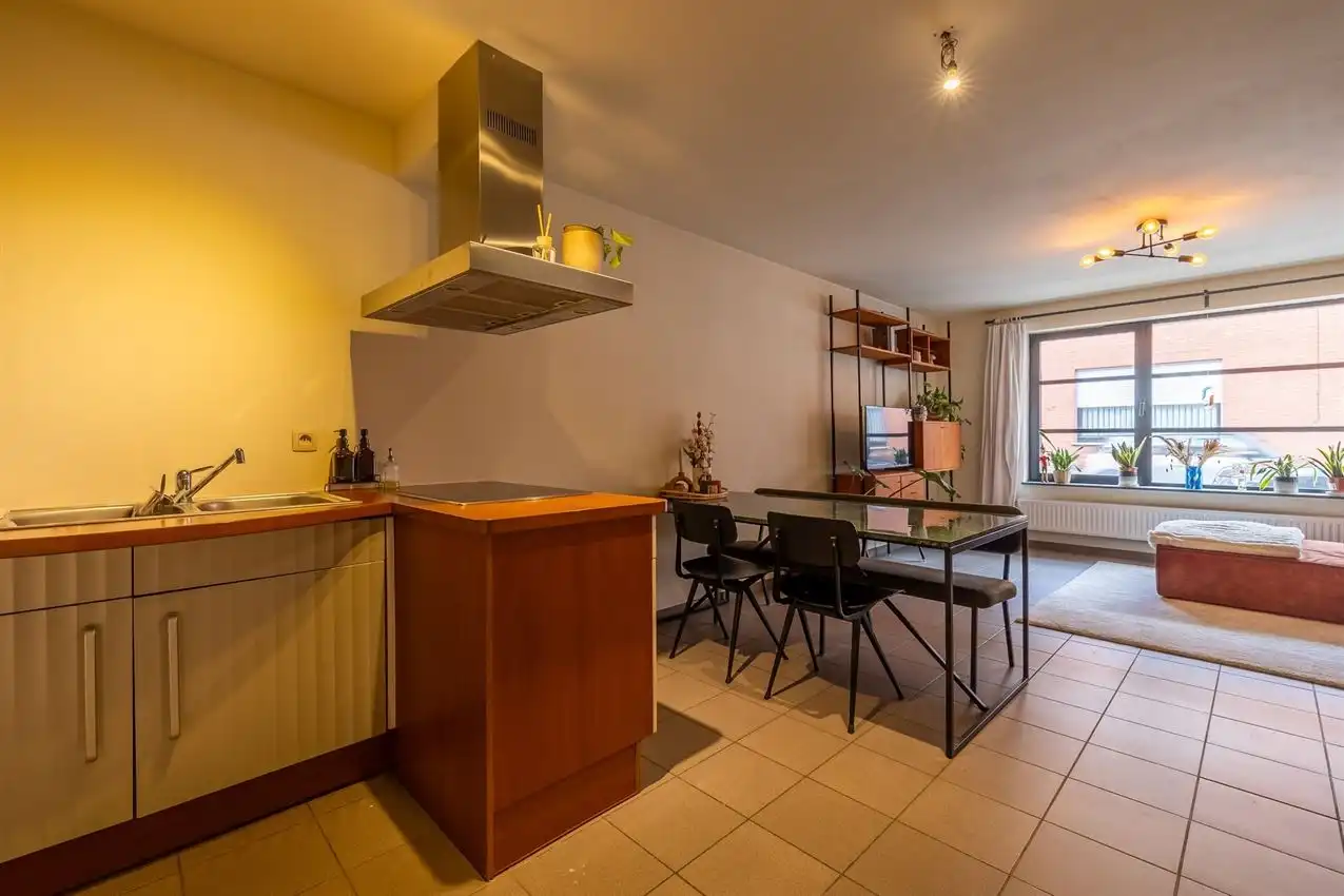 Gelijkvloers appartement met twee slaapkamers en autostaanplaats foto 7