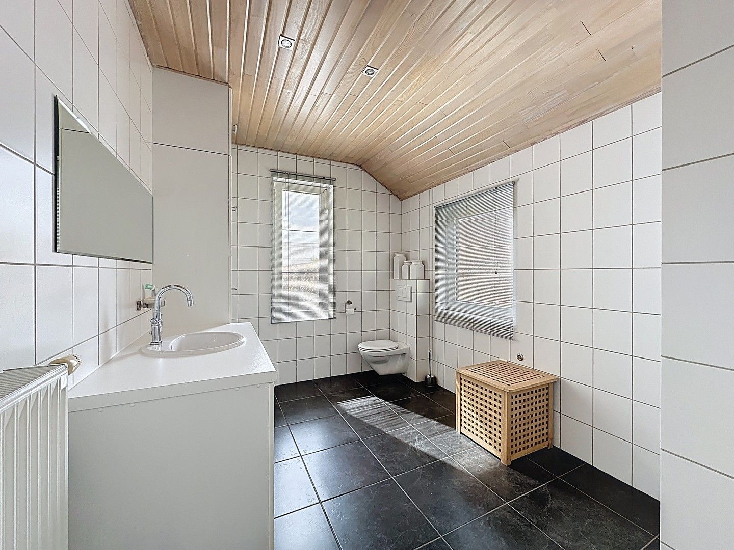 Gerenoveerde woning met zonnige tuin in het hartje van Koksijde-dorp. foto 8