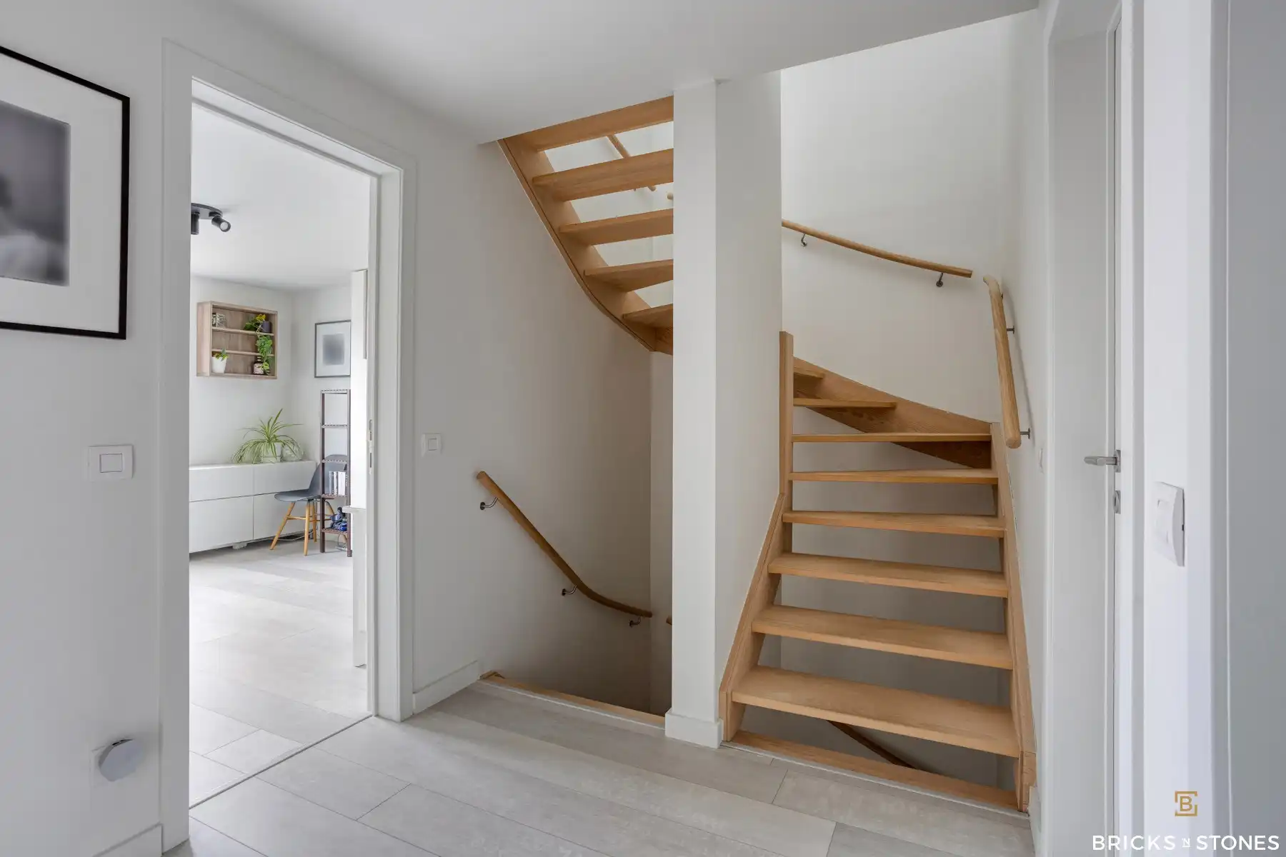 Recente HOB met 4 slaapkamers en tuin foto 15