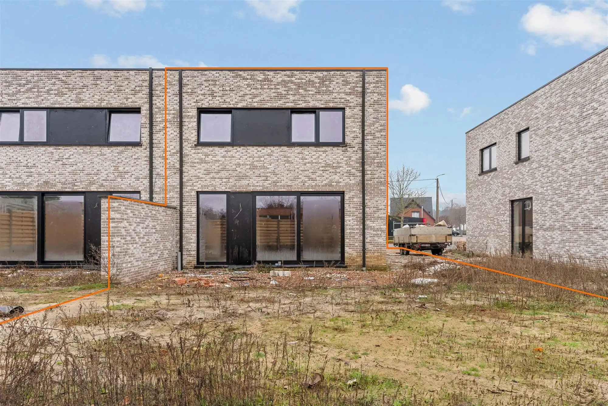 HOOG KWALITATIEVE NIEUWBOUWWONING OP CENTRALE LIGGING IN KOERSEL foto 3