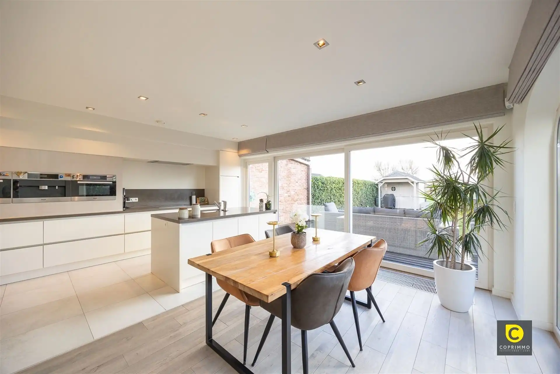 Woning: 5 slk. en 2 badk. foto 3