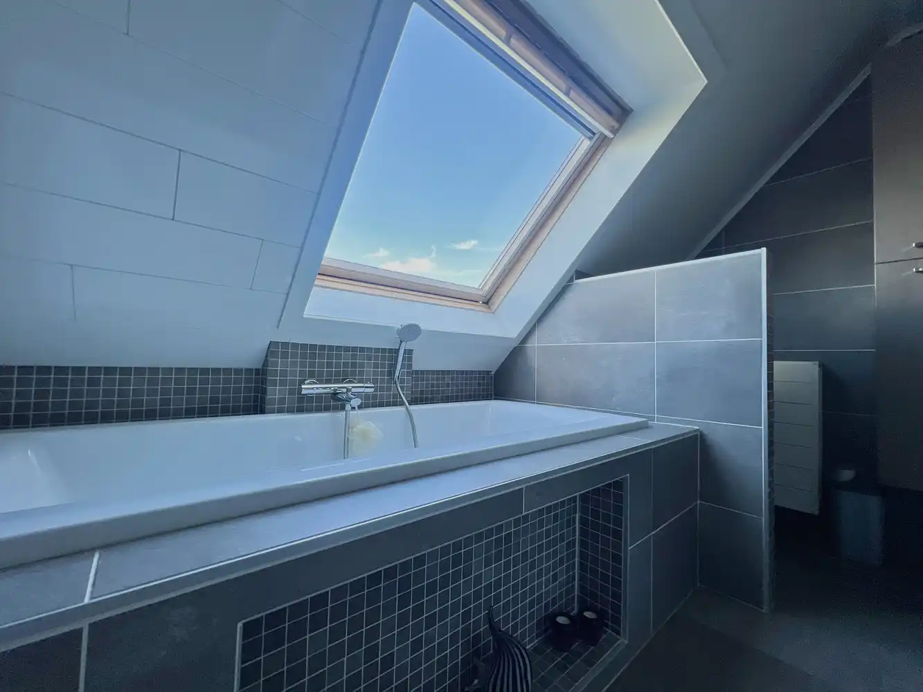 Instapklare woning (2002) + zonnig perceel (ca. 600m²)! foto 8