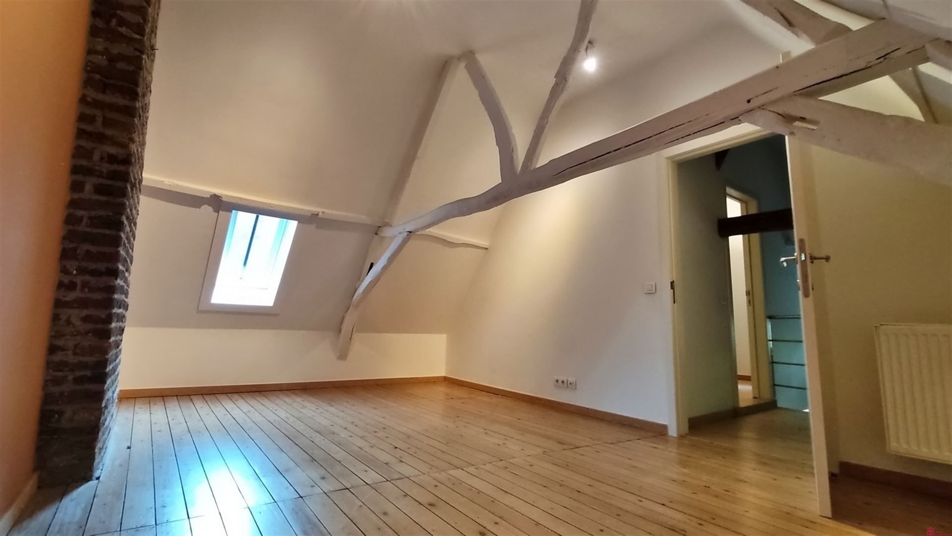 Charmante halfopen woning te Heule foto 15