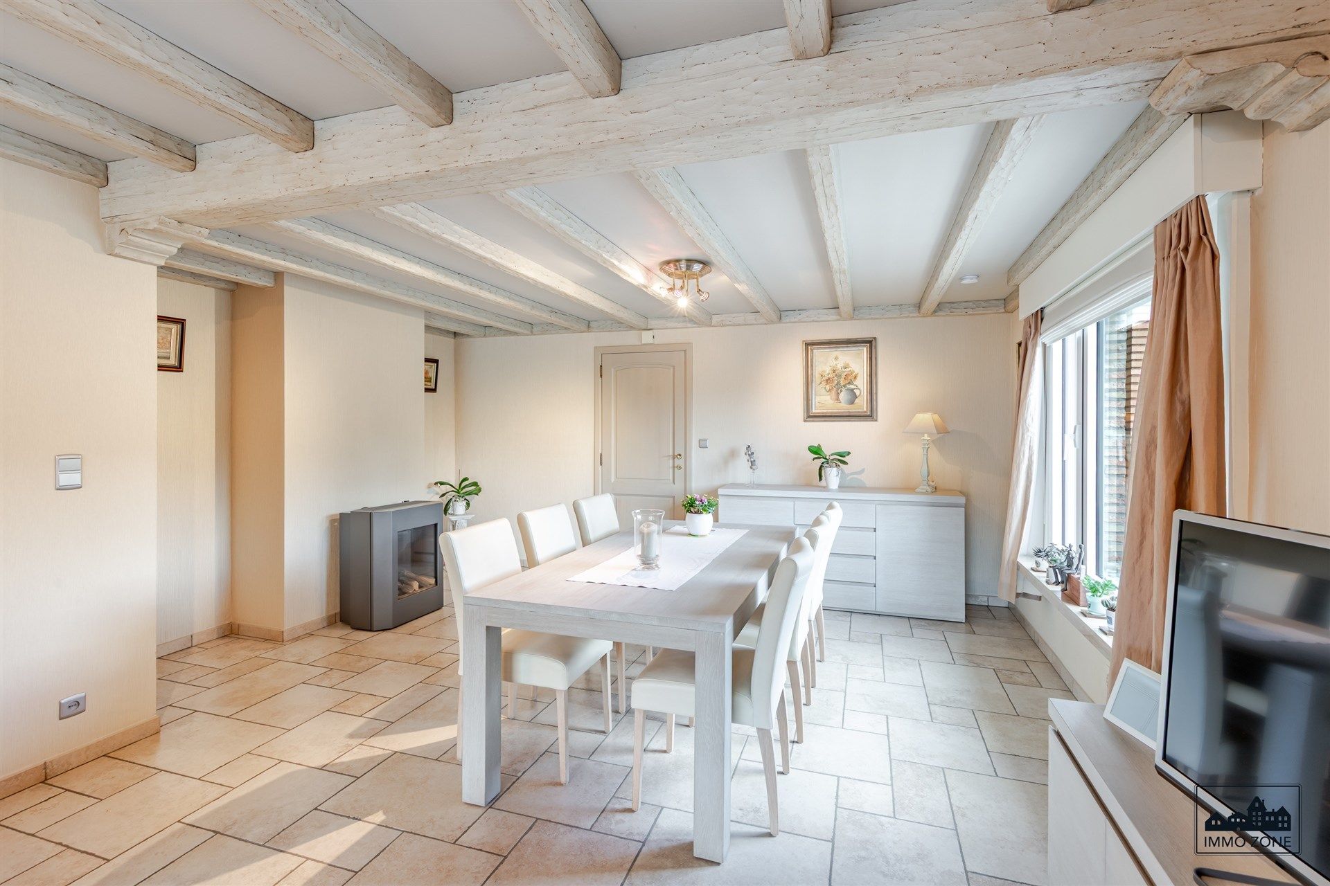 Ruime halfopen woning met uitbreidingspotentieel in Hamme! foto 3