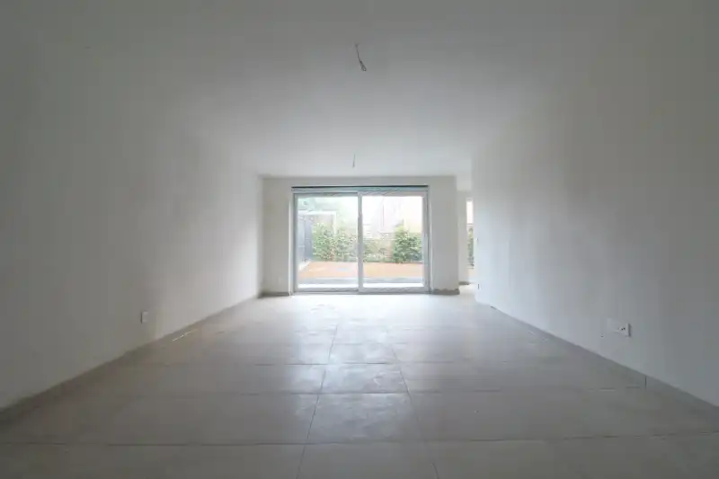 Ruime nieuwbouwwoning te Kortrijk foto 3