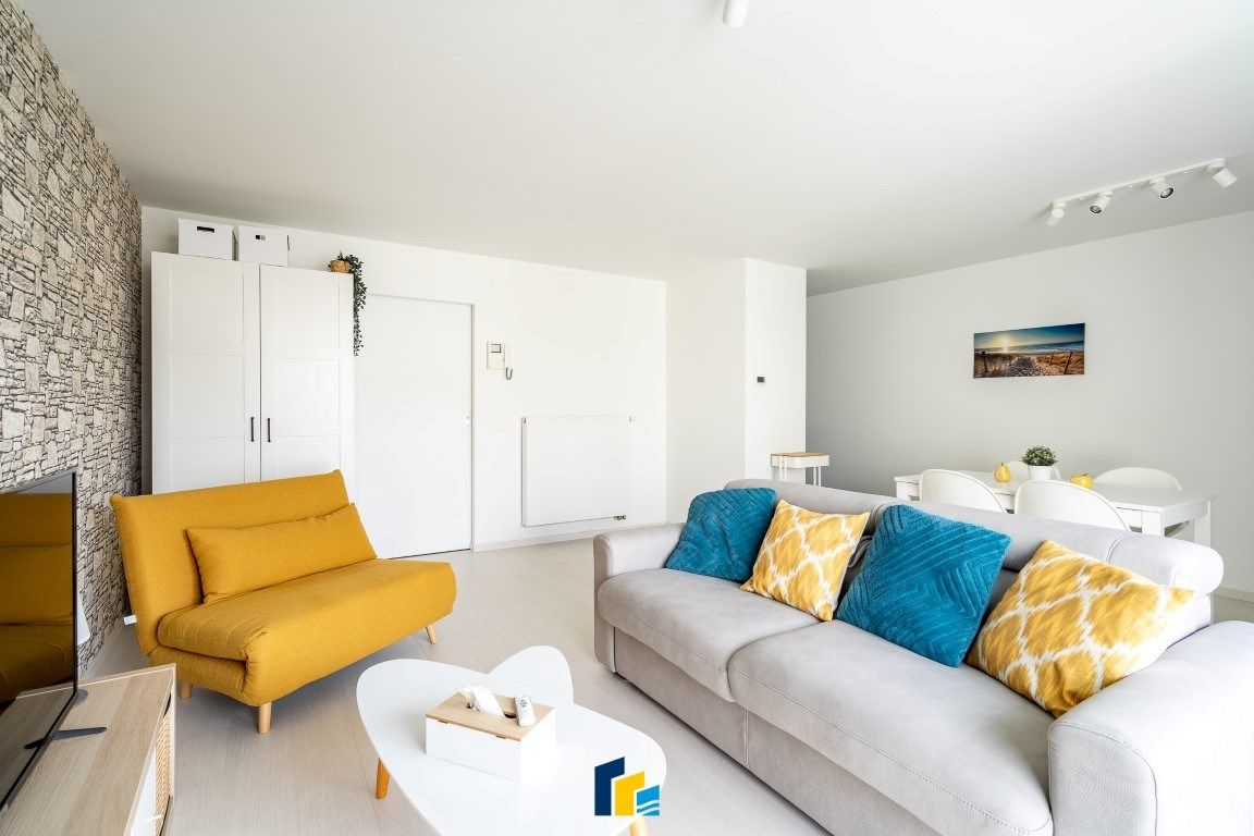 Stijlvolle studio met balkon in rustige setting foto {{pictureIndex}}