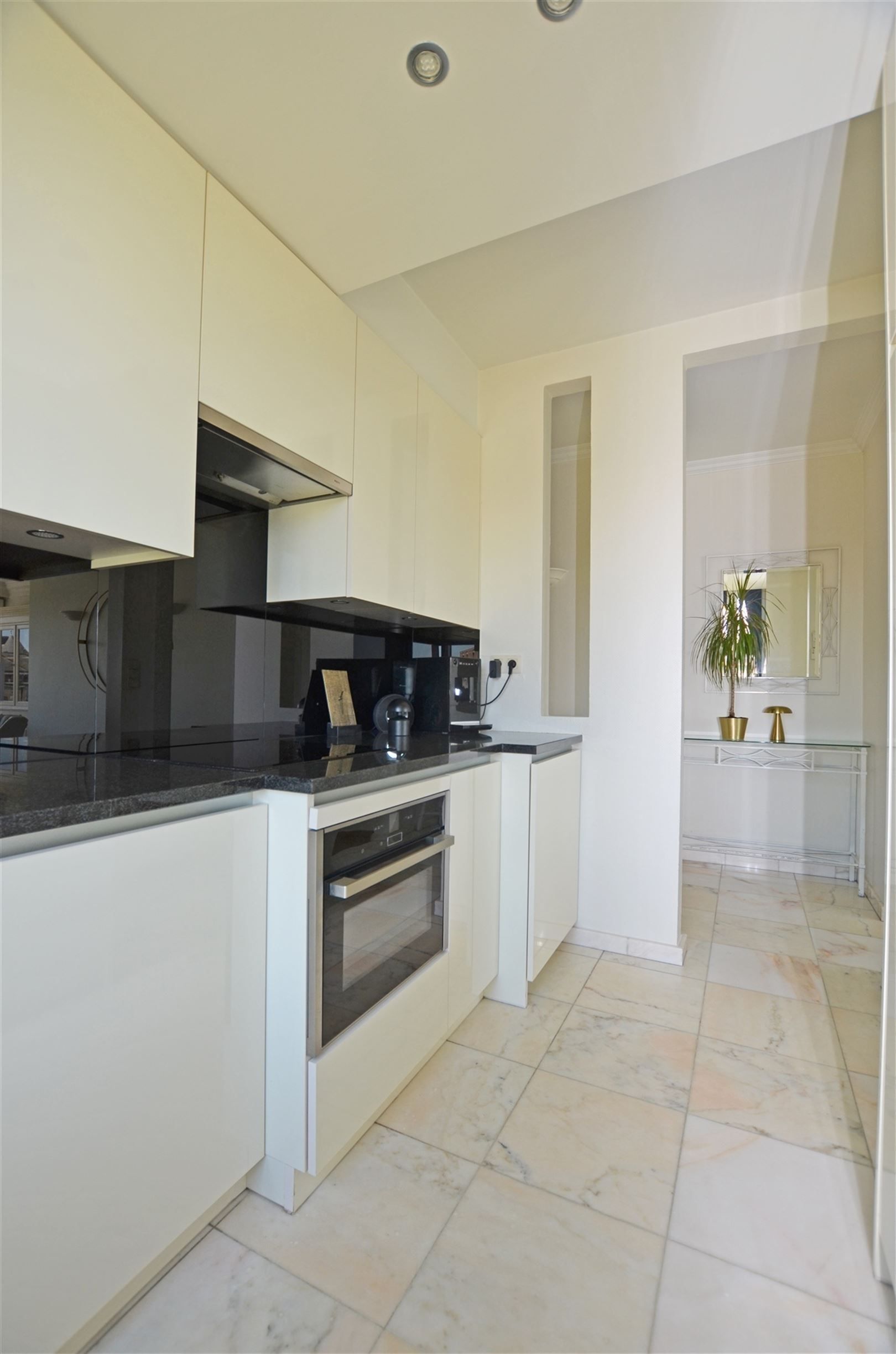 2-slaapkamerappartement met zicht op de jachthaven van Hasselt foto 7