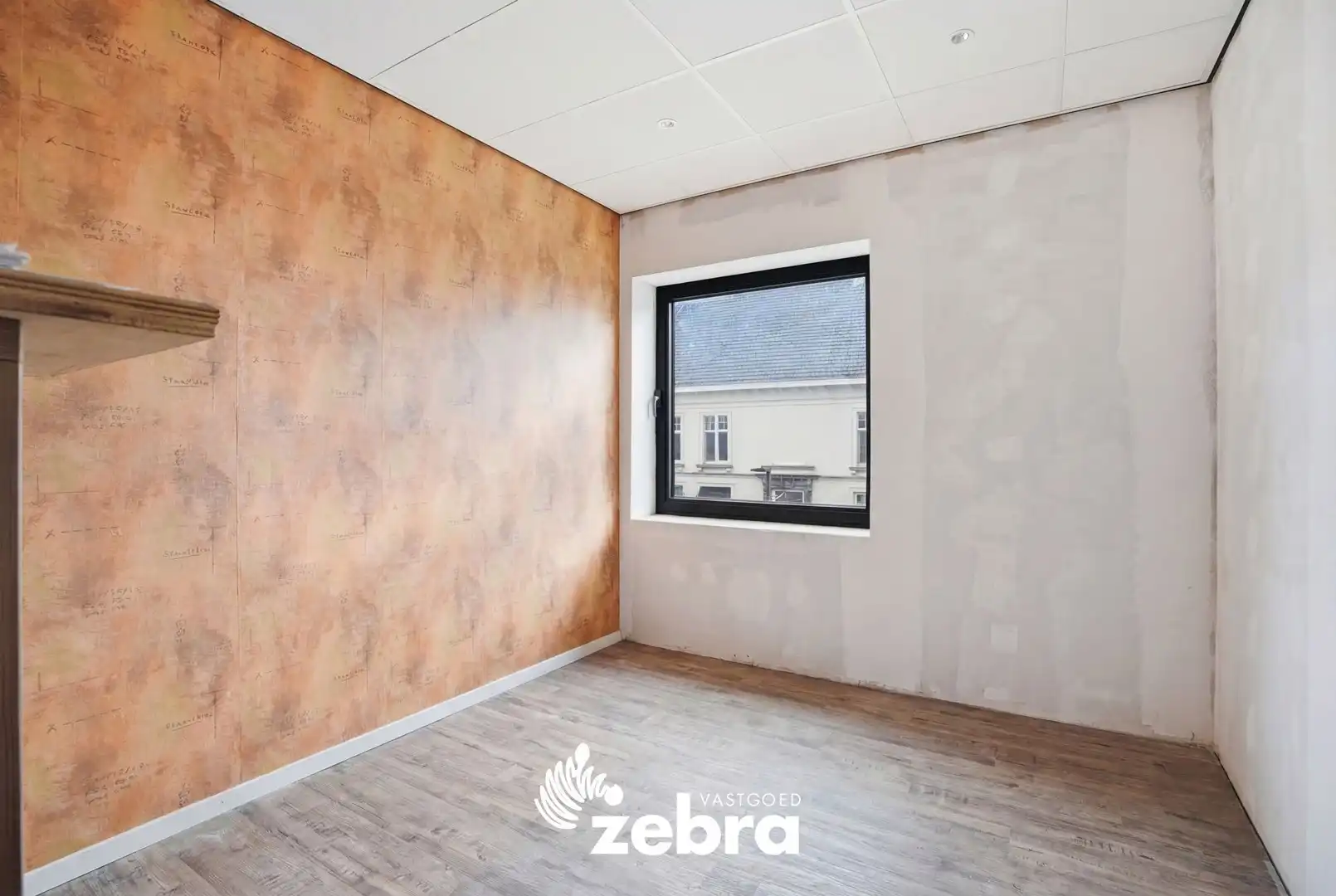 Handelspand met unieke woonst in centrum Pittem! foto 24