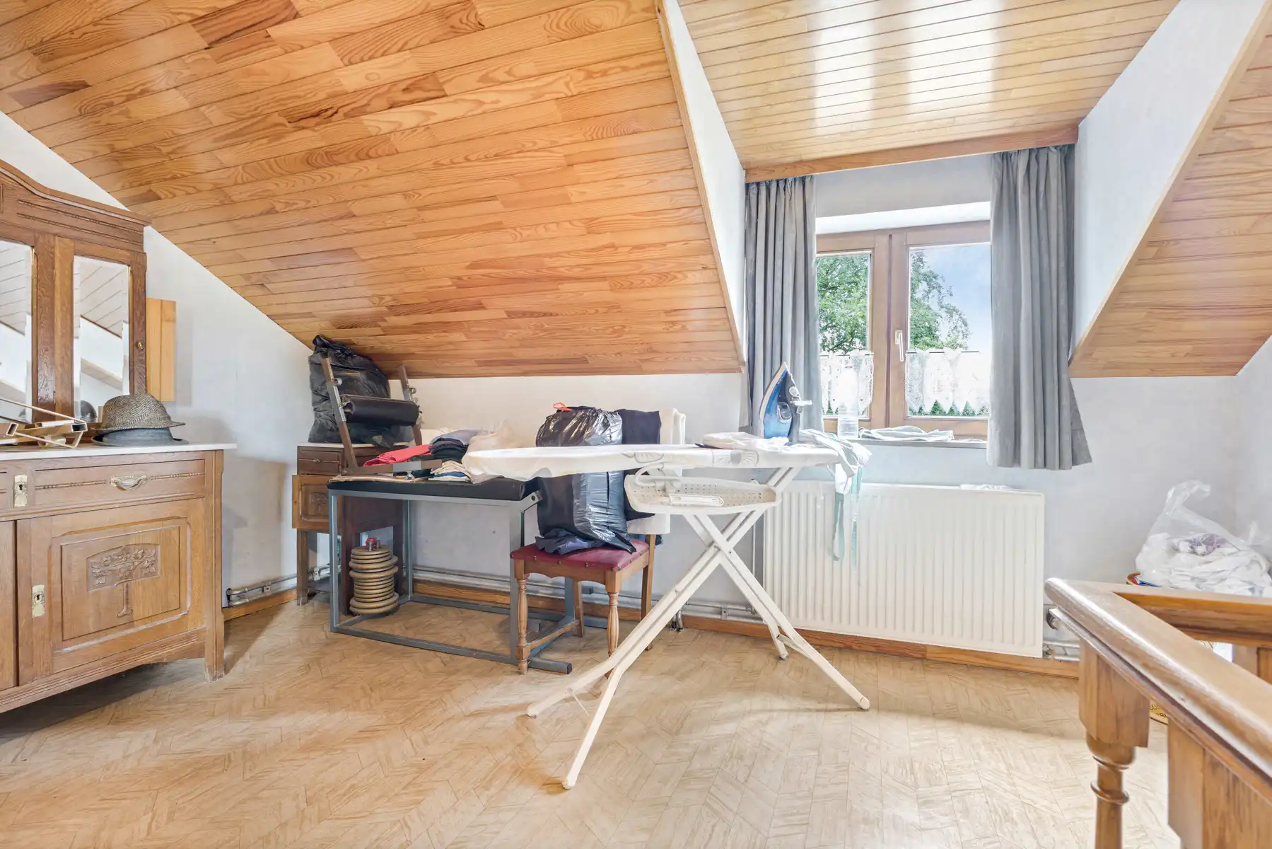 Prachtig gelegen eigendom met grond en bos foto 16