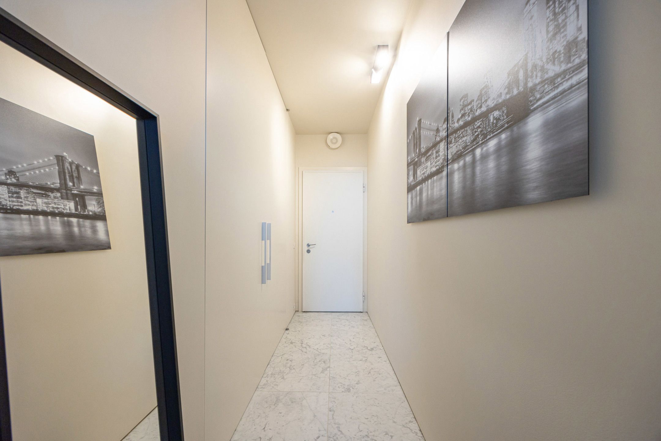 Uniek luxe appartement te residentie London Tower foto 16