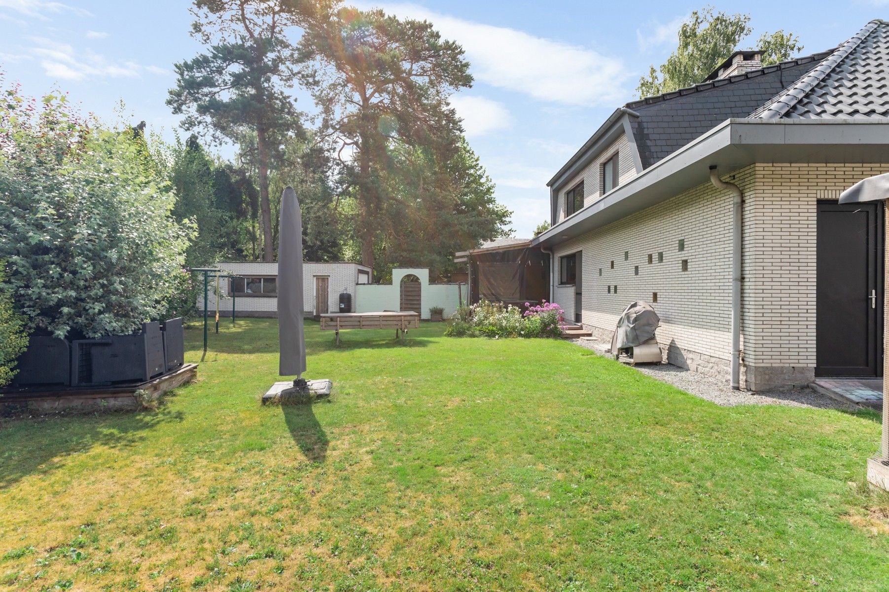 Ruime woning op uitstekende ligging foto 3
