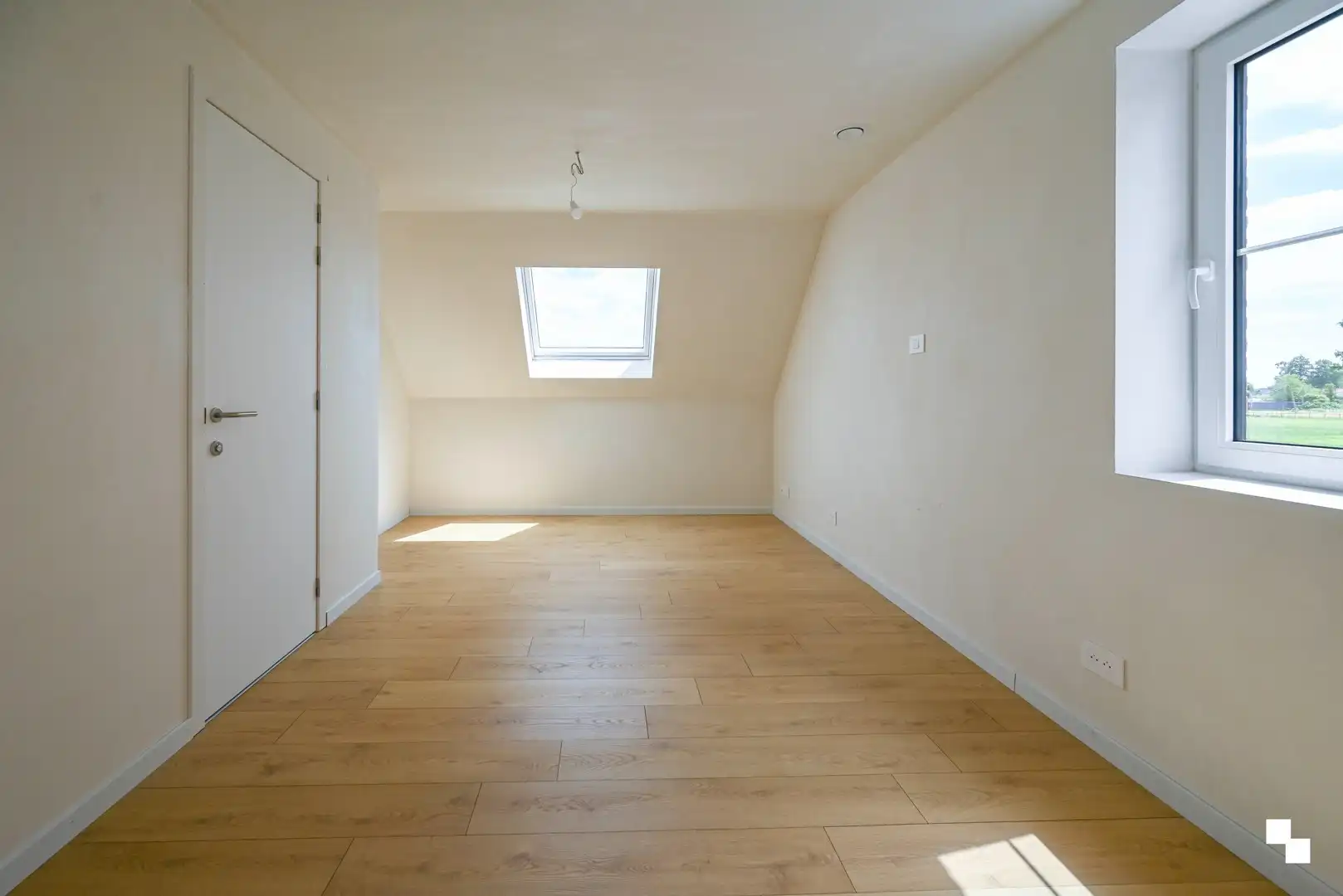 Ruime nieuwbouwwoning met landelijk verzicht in Marialoop foto 15