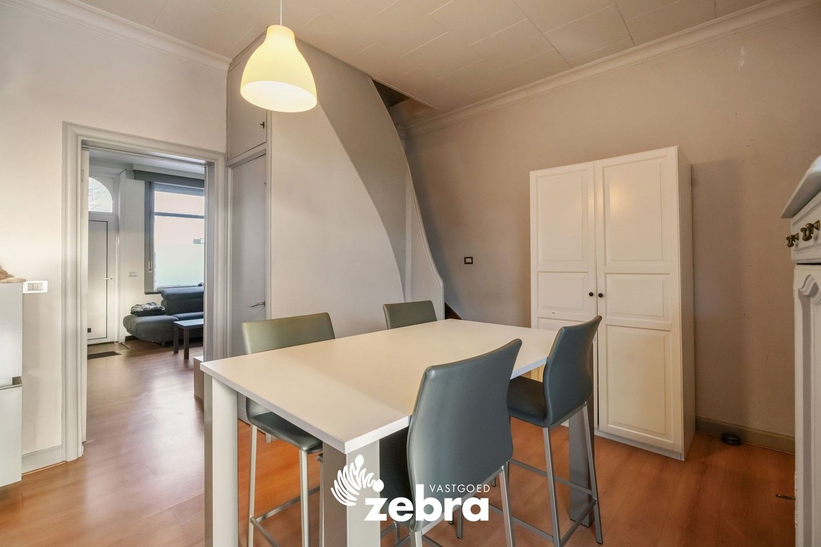 Ruime woning met mogelijkheid tot 4 slaapkamers te Roeselare! foto 6