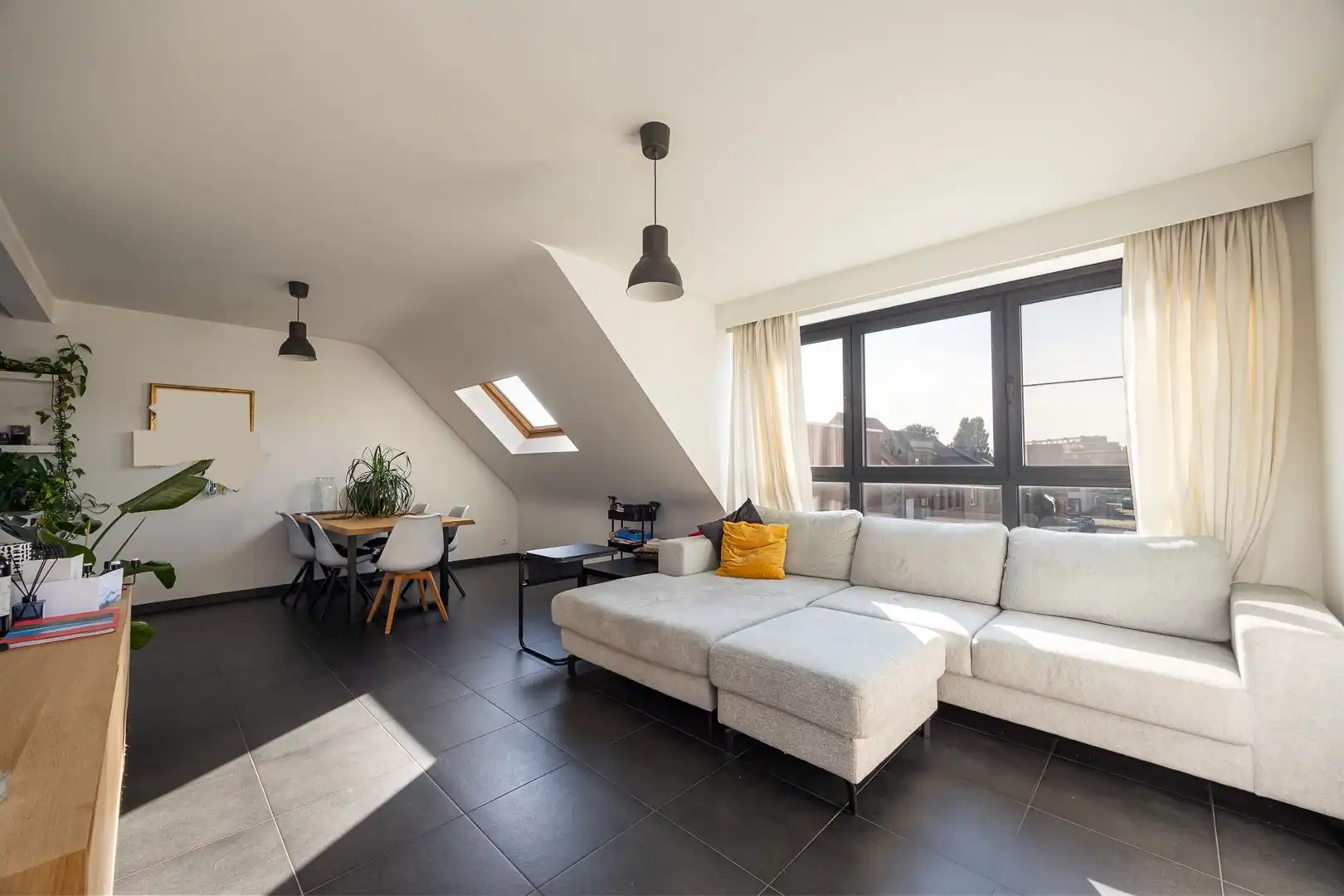 Dakappartement met 1 slaapkamer foto 2