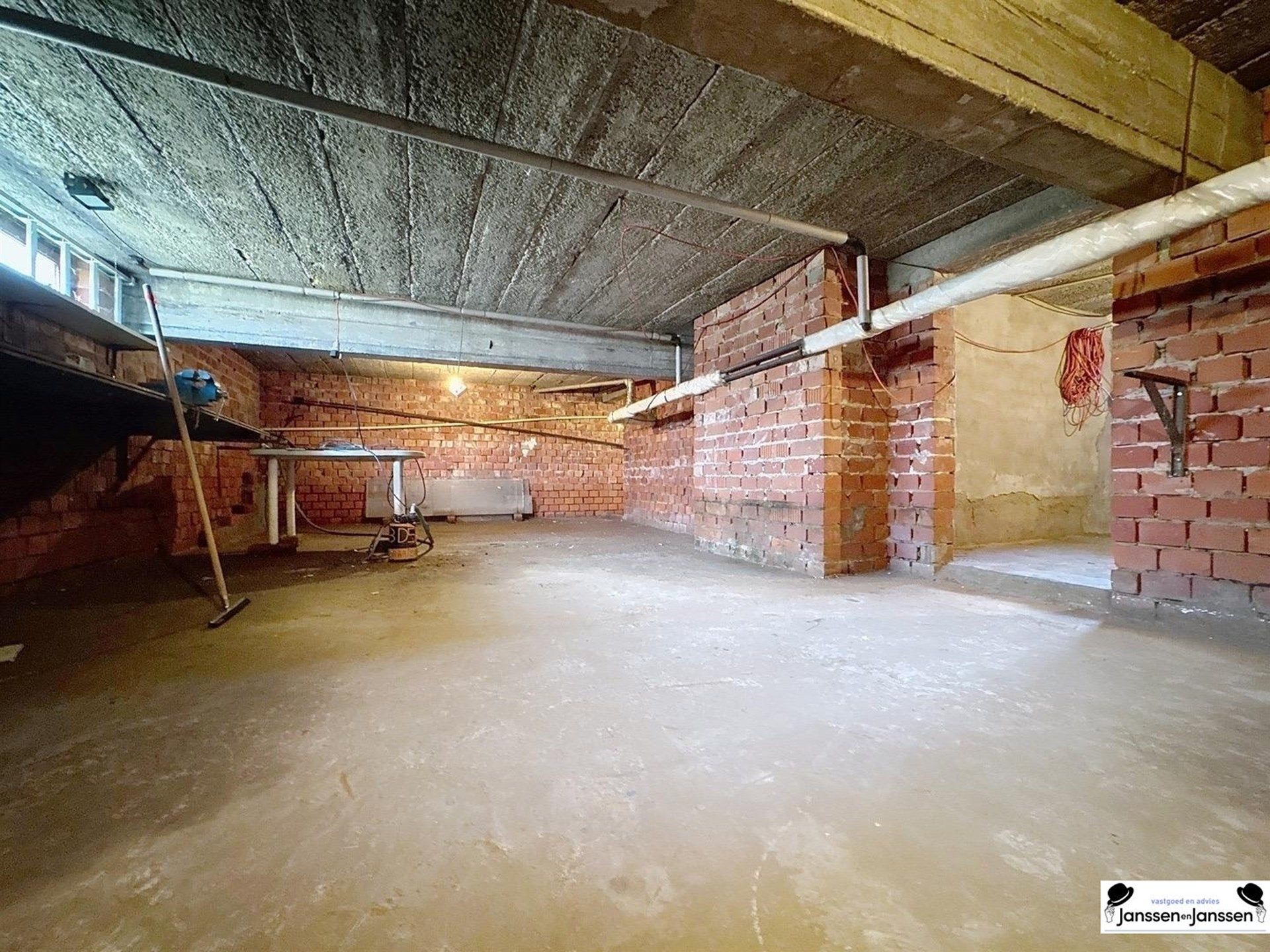 Charmante woning in hartje Gooreind! foto 20
