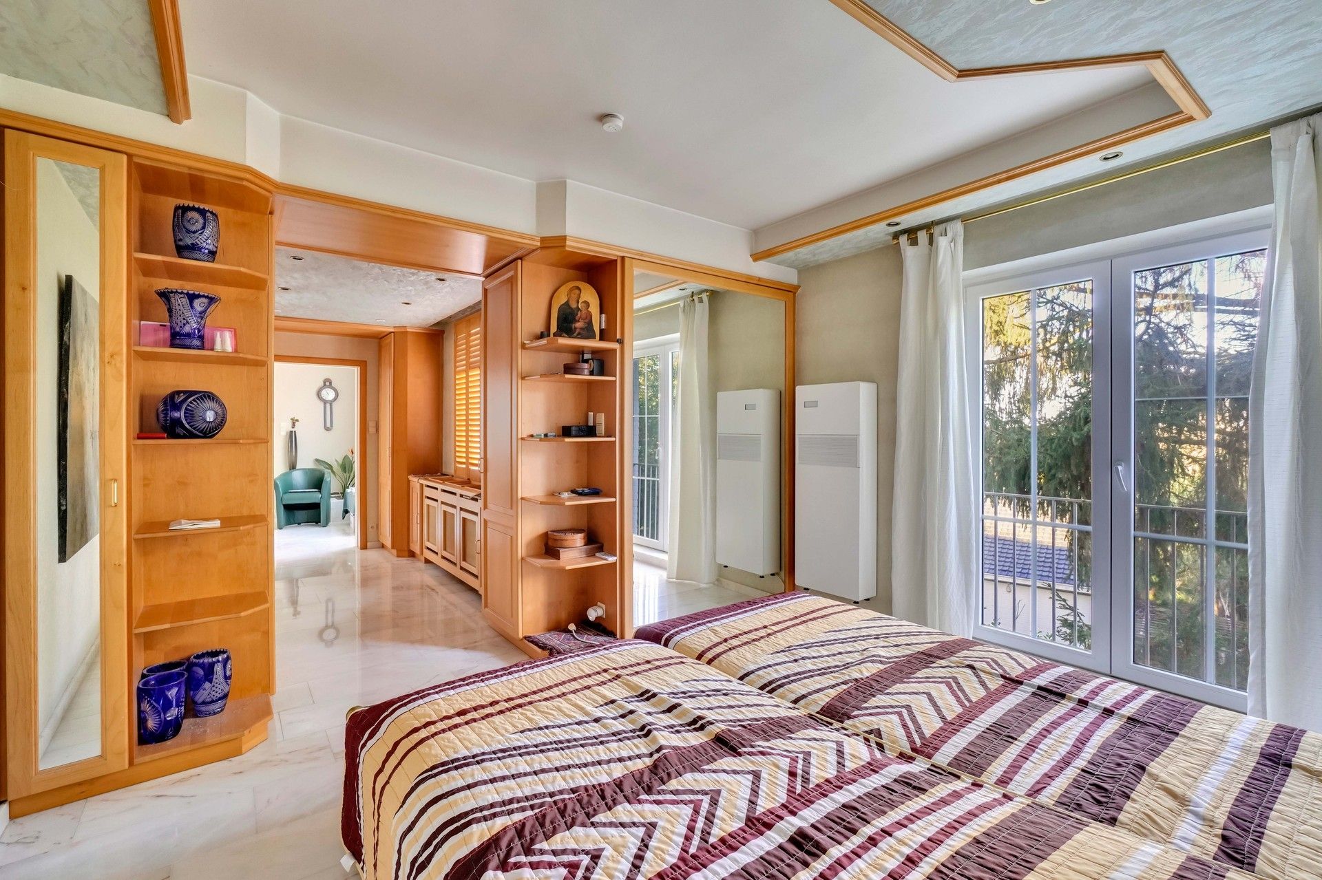 EXCLUSIEVE VILLA IN DOODLOPENDE STRAAT foto 31