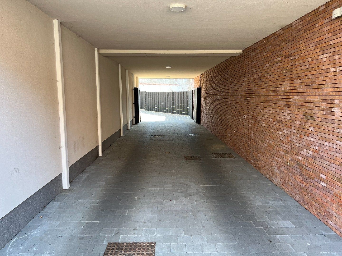 Overdekte staanplaats in Kessel-Lo te koop! foto 2