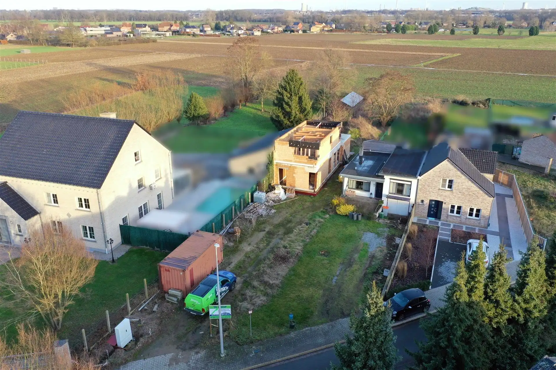 Bouwperceel in opbouw met plannen in een doodlopende straat  foto 4