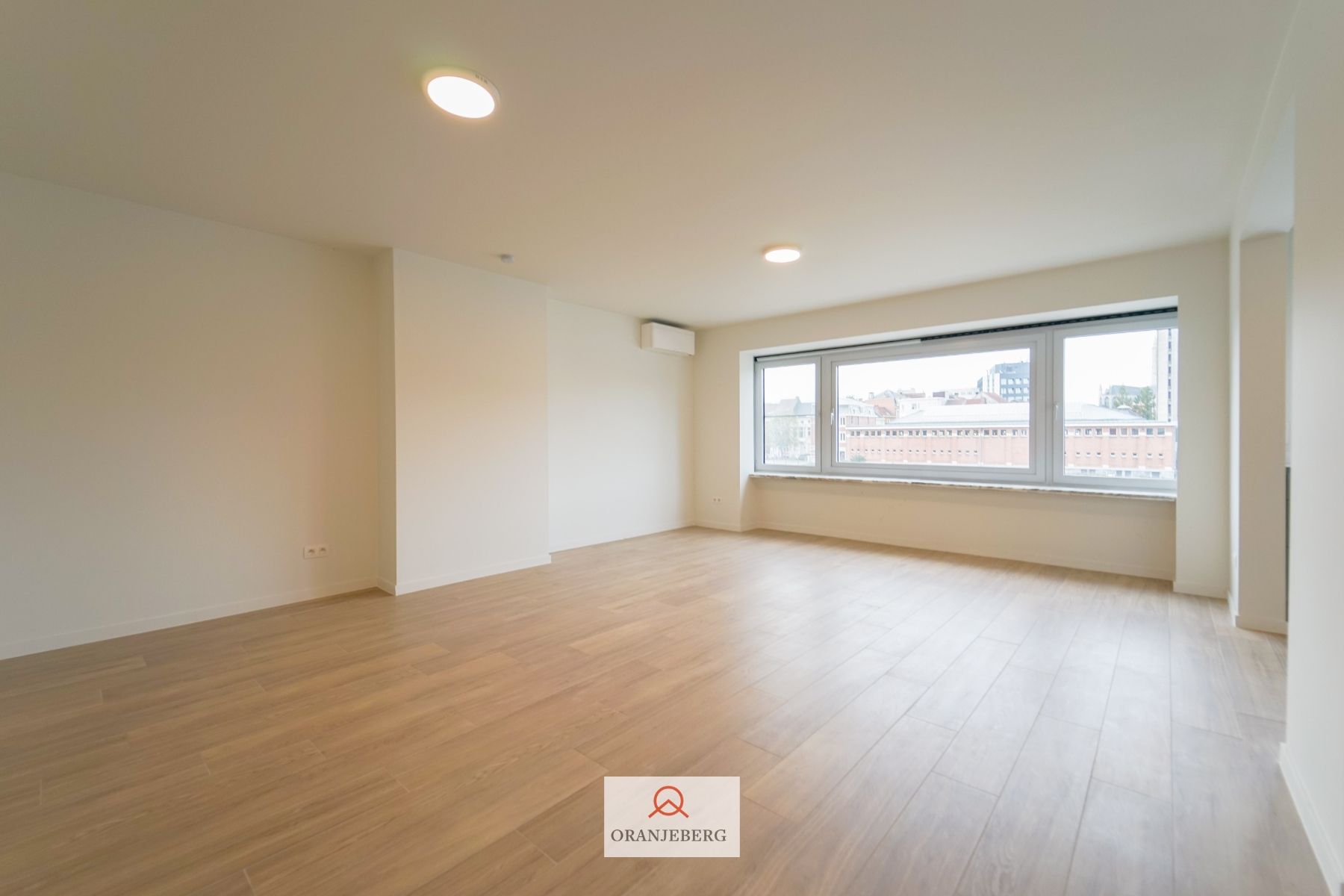 Appartement met prachtig zicht over de Portus Ganda foto 11