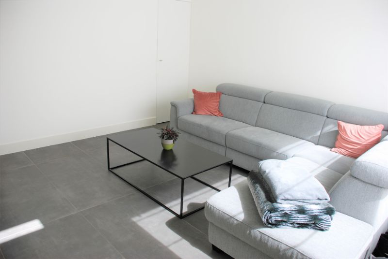 Volledig vernieuwde woning met binnenkoer foto 5