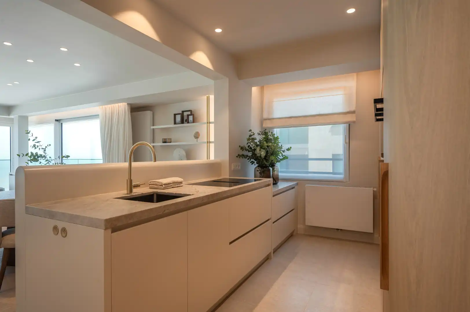 Prachtig hoekappartement met frontaal zeezicht op de Zeedijk-Het Zoute foto 8