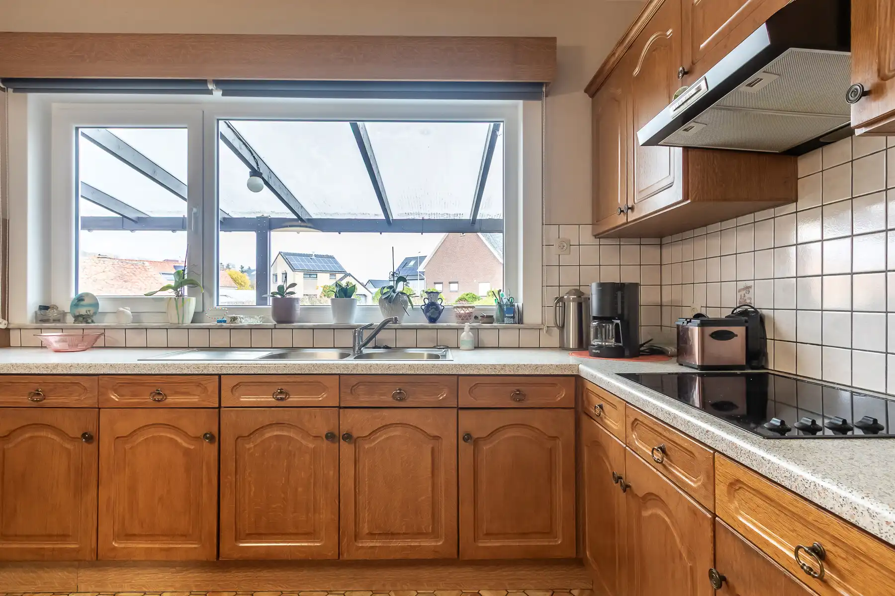 Ruime bel-etage woning met 3 slaapkamers en garage op 1161m² foto 10