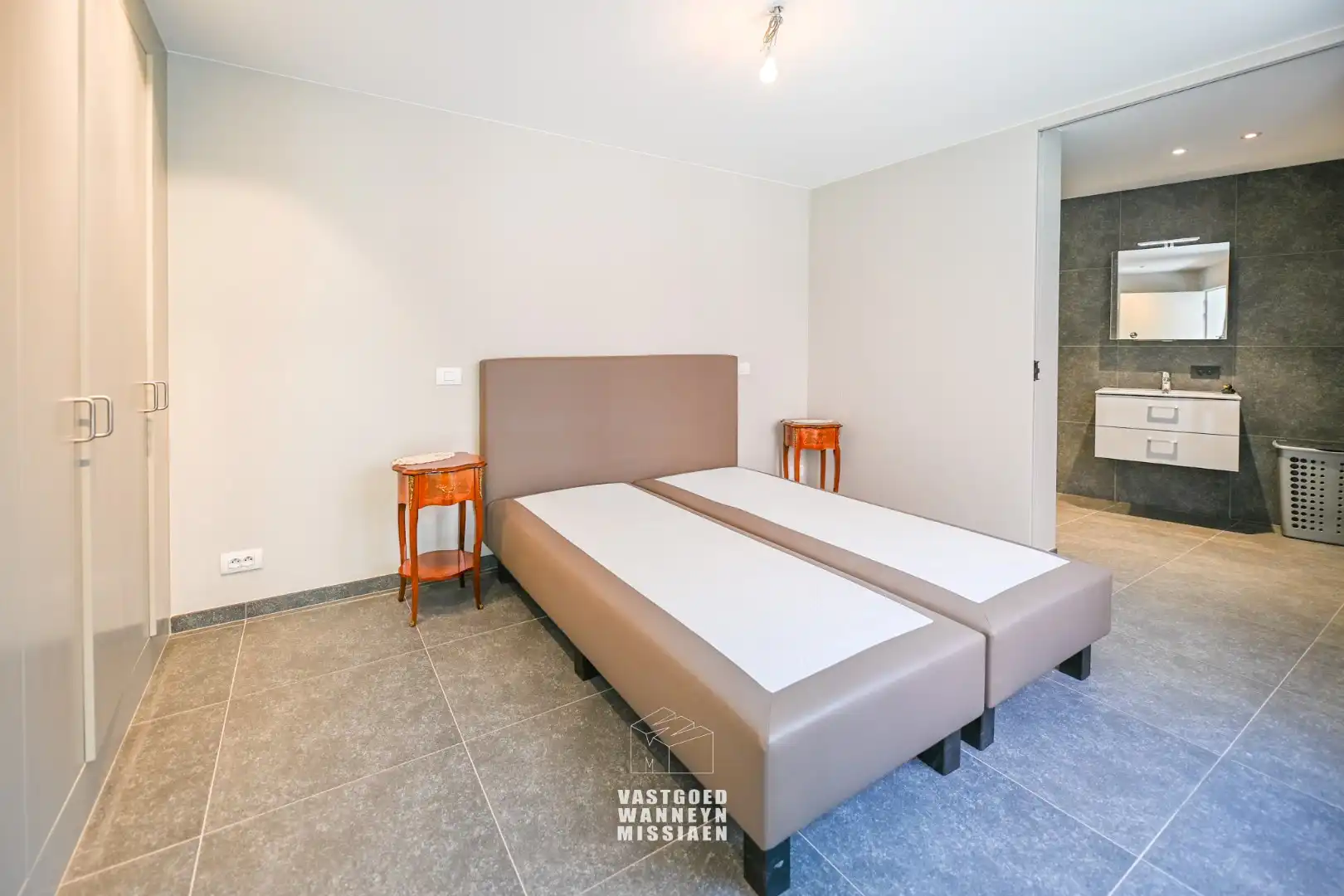 Rolstoeltoegankelijke woning met gelijkvloerse slaap- en badkamer met zeer aangenaam patio terras foto 9