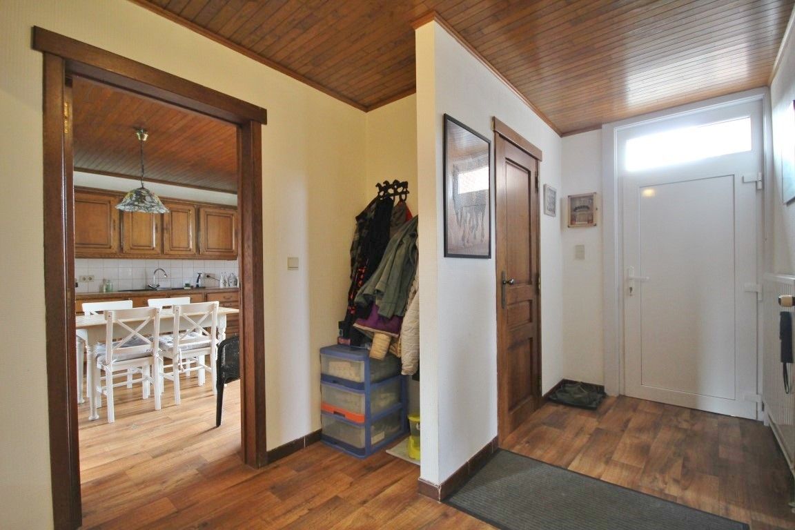 Charmante ruime hoeve met 3 slaapkamers nabij de E40 foto 11