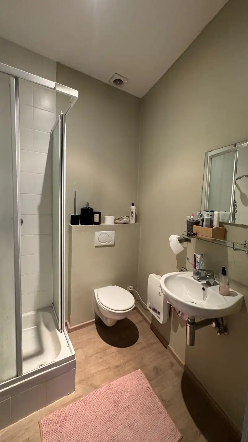 Karaktervol appartement op top-locatie aan het Sint-Pietersstation foto 4
