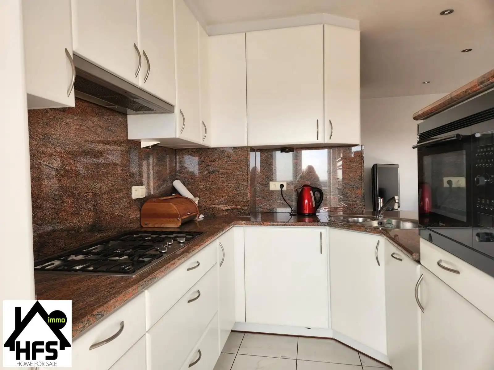 Knap appartement met top uitzicht en 3 kamers foto 5