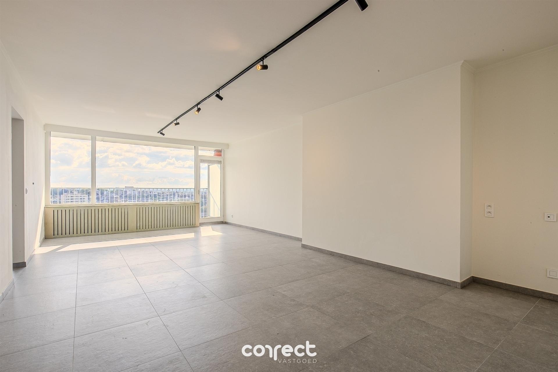 Gerenoveerd appartement met panoramisch zicht op Gent. foto 3